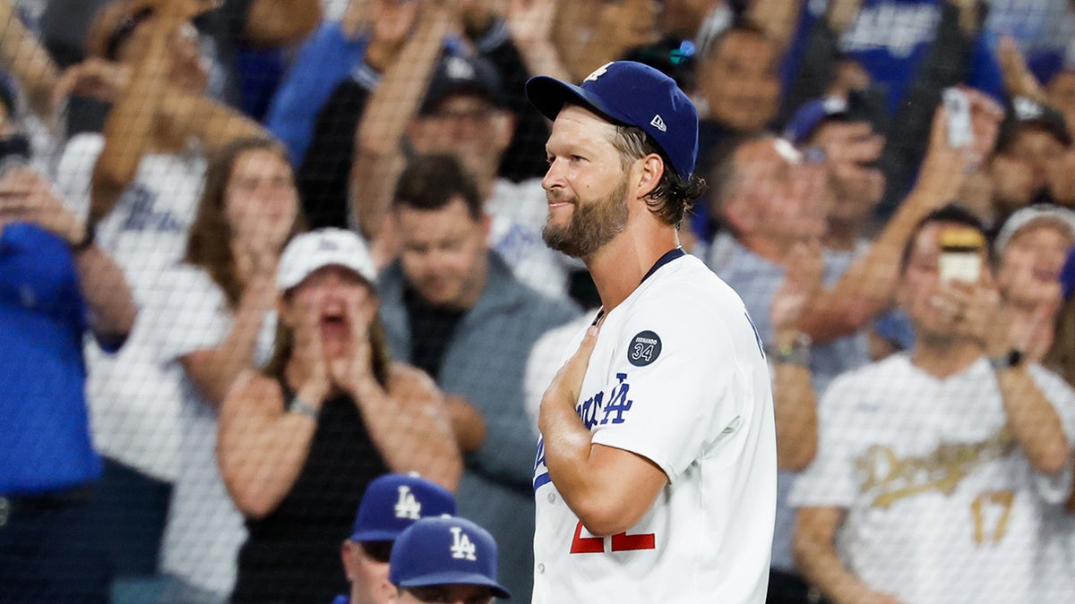 Clayton Kershaw ovation