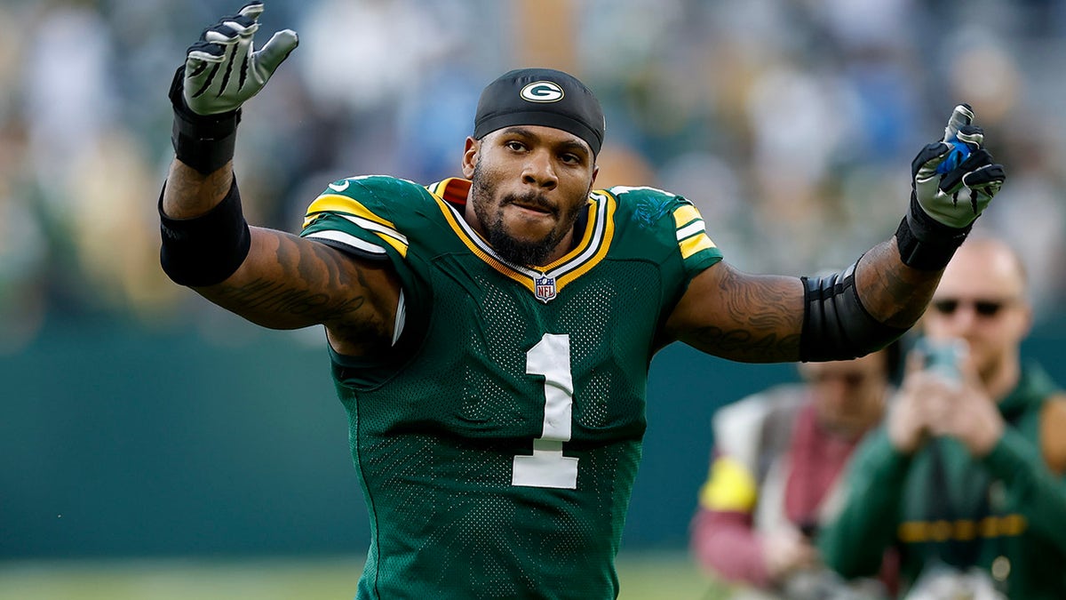 Jerry Jones says he 'smiled' at Packers fans' 'Thank you, Jerry' chants after Micah Parsons trade