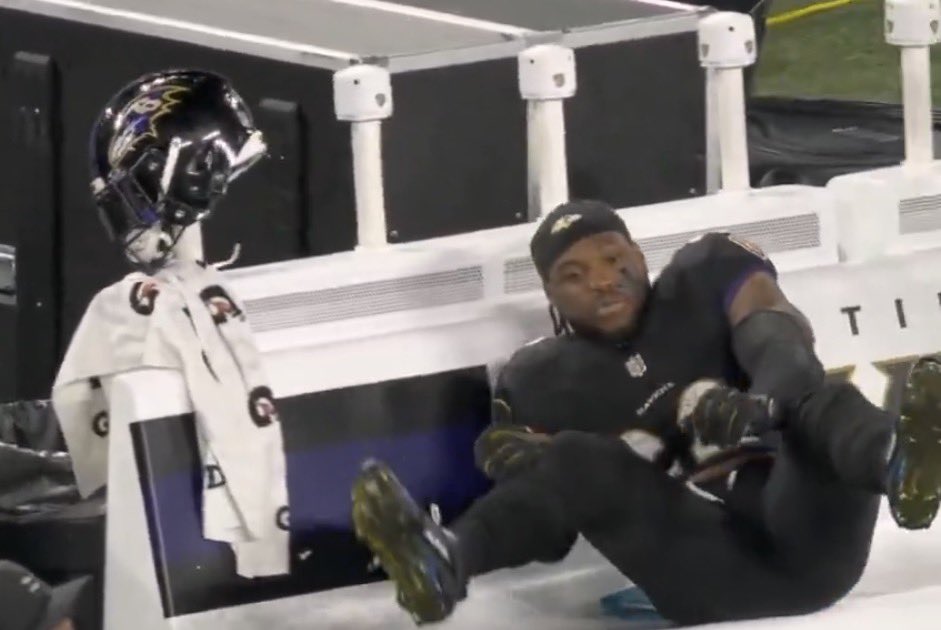 Derrick Henry's sideline outburst after fumble highlights Ravens' setback vs. Lions