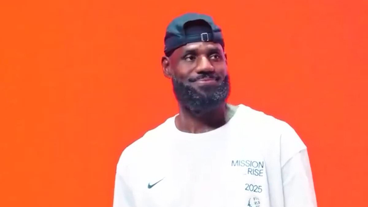 Fan Rushes Stage During LeBron James China Appearance; Star Remains Unfazed