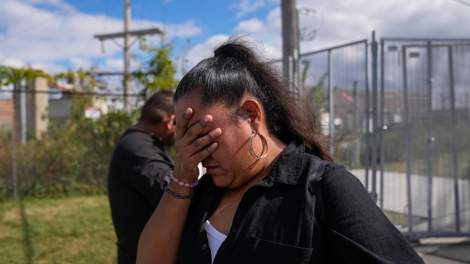 Chicago-area processing center used in Trump immigration crackdown prompts complaints of inhumane conditions