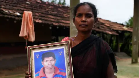 India's war against Maoists reshapes lives in tribal heartland