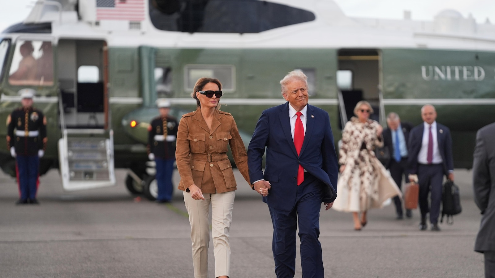 Man charged with shining laser pointer at Marine One with Trump aboard