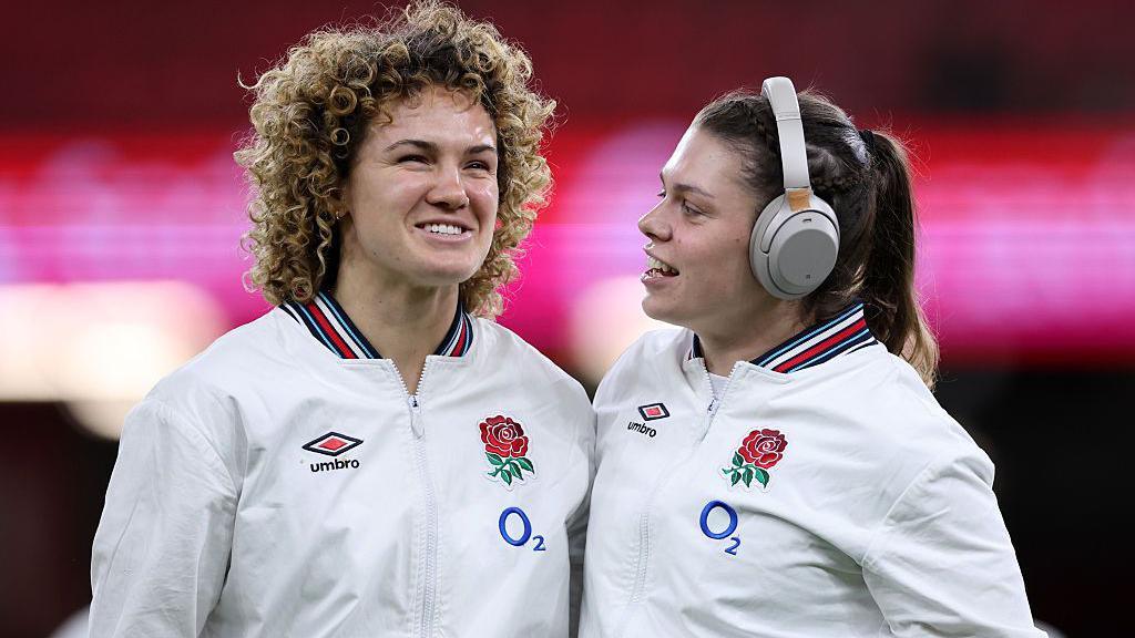 Helena Rowland to start at full-back as England replace concussed Ellie Kildunne