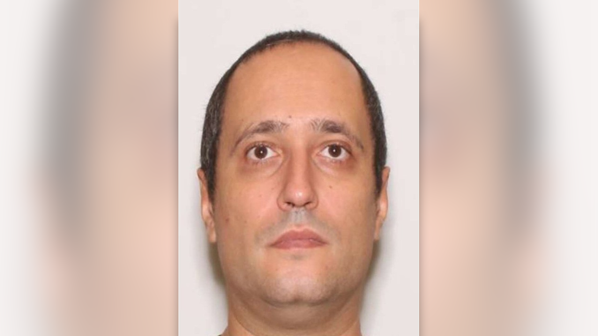 Claudio Neves Valente portrait