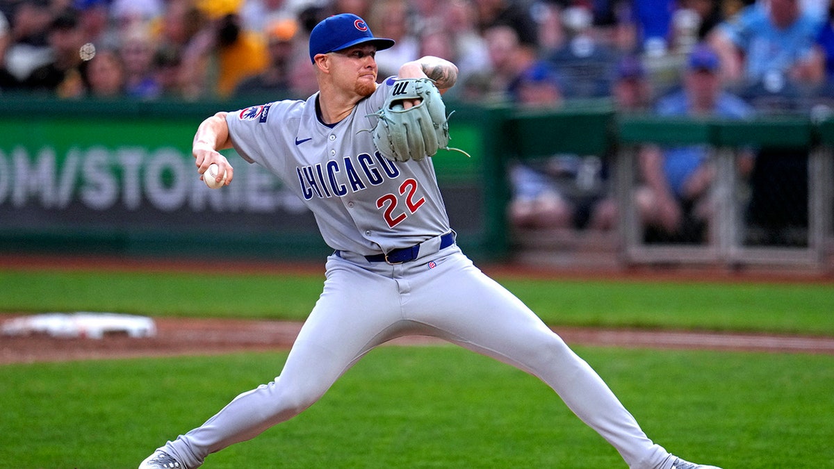 Horton delivers during the first inning