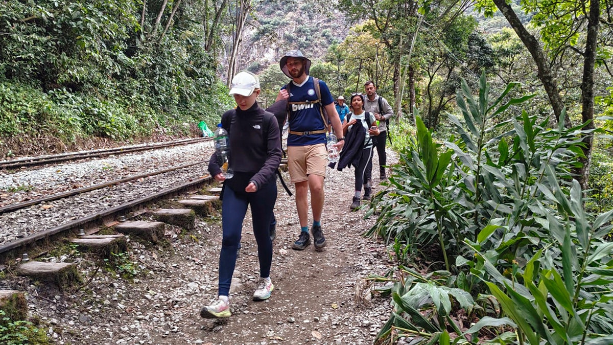 Nearly 1,000 Tourists Trapped Near Machu Picchu as Protests Shut Down Train Services