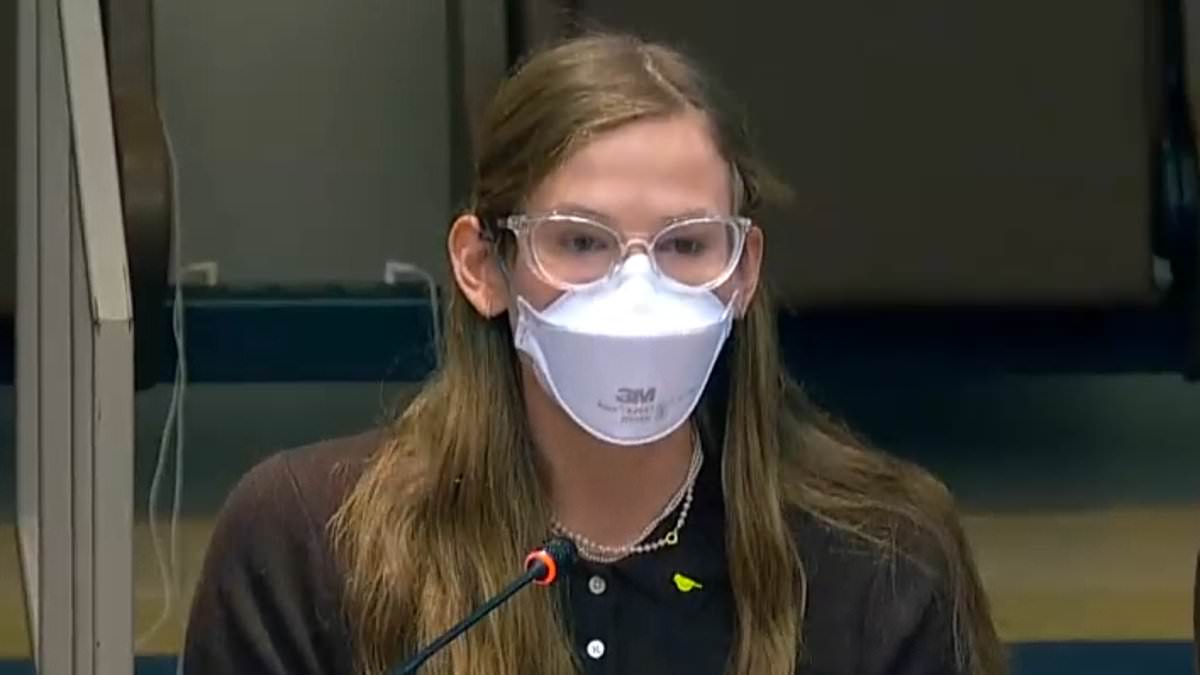 Violet Affleck presses UN for clean air and mask mandates, sidesteps her father’s smoking habit