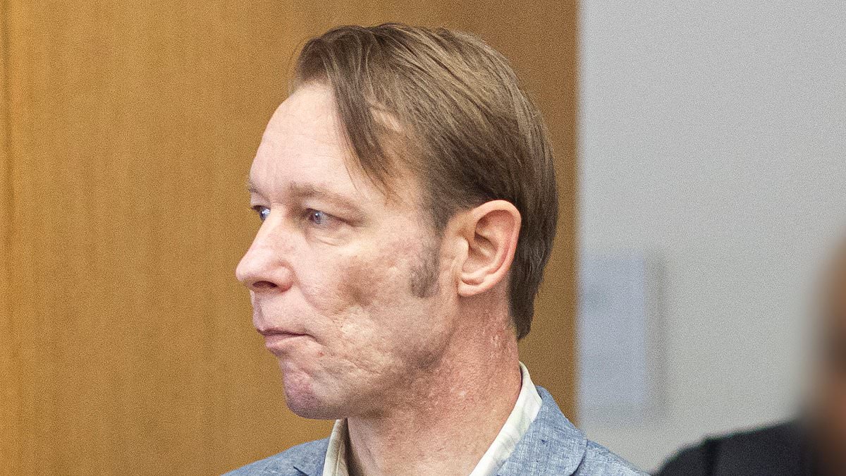 Madeleine McCann suspect Brueckner allegedly boasts about solving 'scandal of the century' as he buys untraceable phone