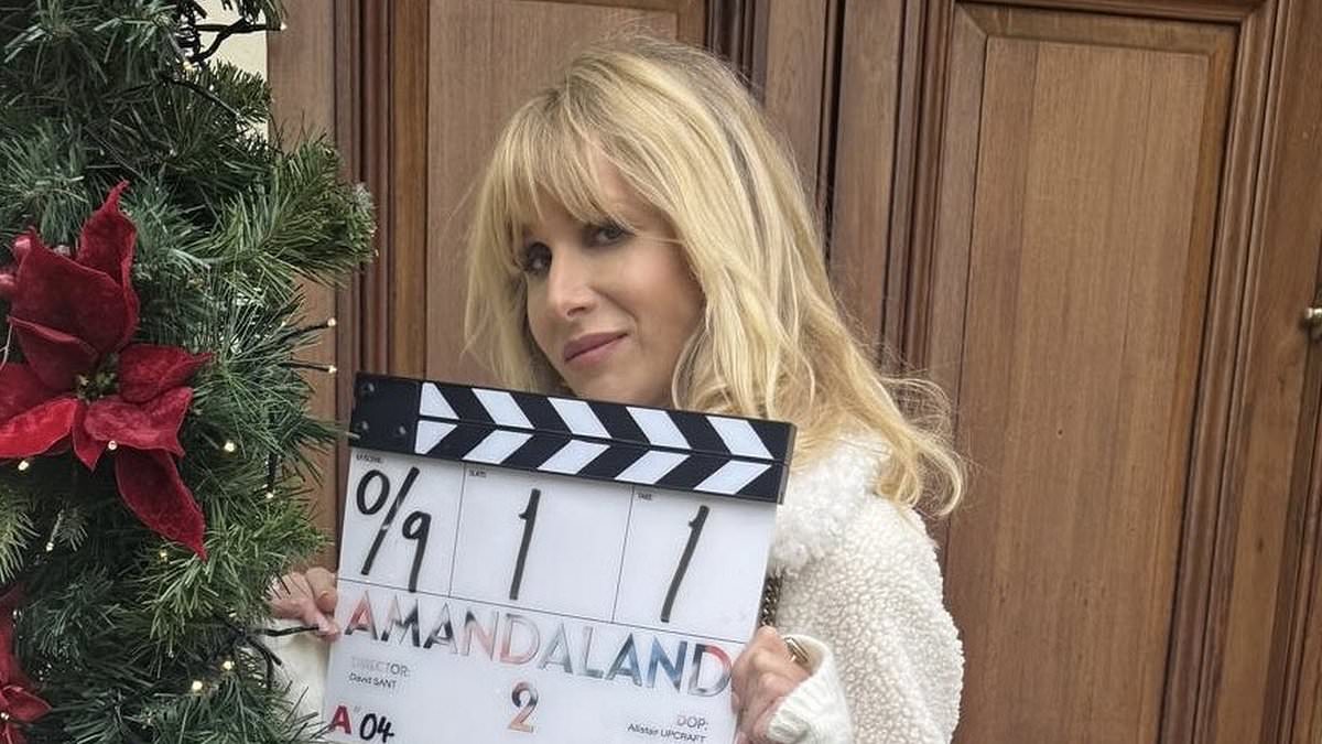 Lucy Punch opens up about fear of leading role in Amandaland ahead of Christmas special