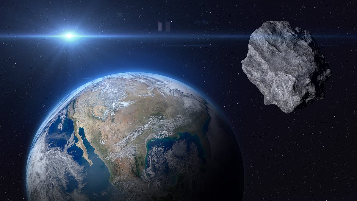 Astronomers identify small 'quasi‑moon' that has trailed Earth since the 1960s