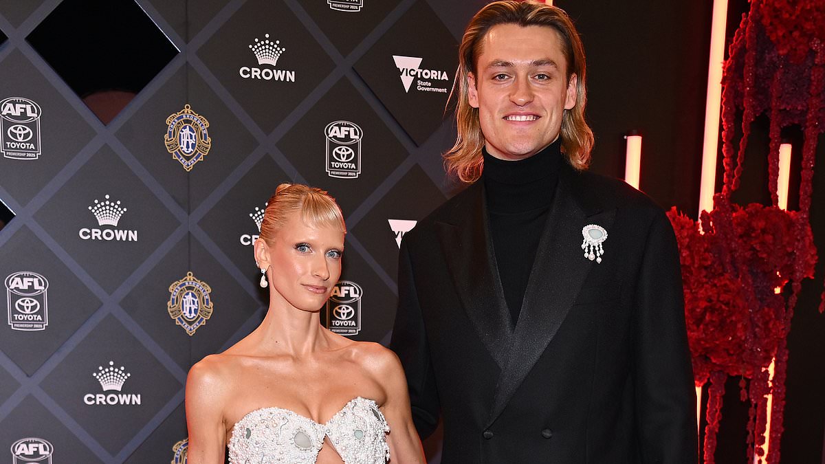 Darcy Moore's seven-word message to Dee Salmin stuns AFL fans after Brownlow look