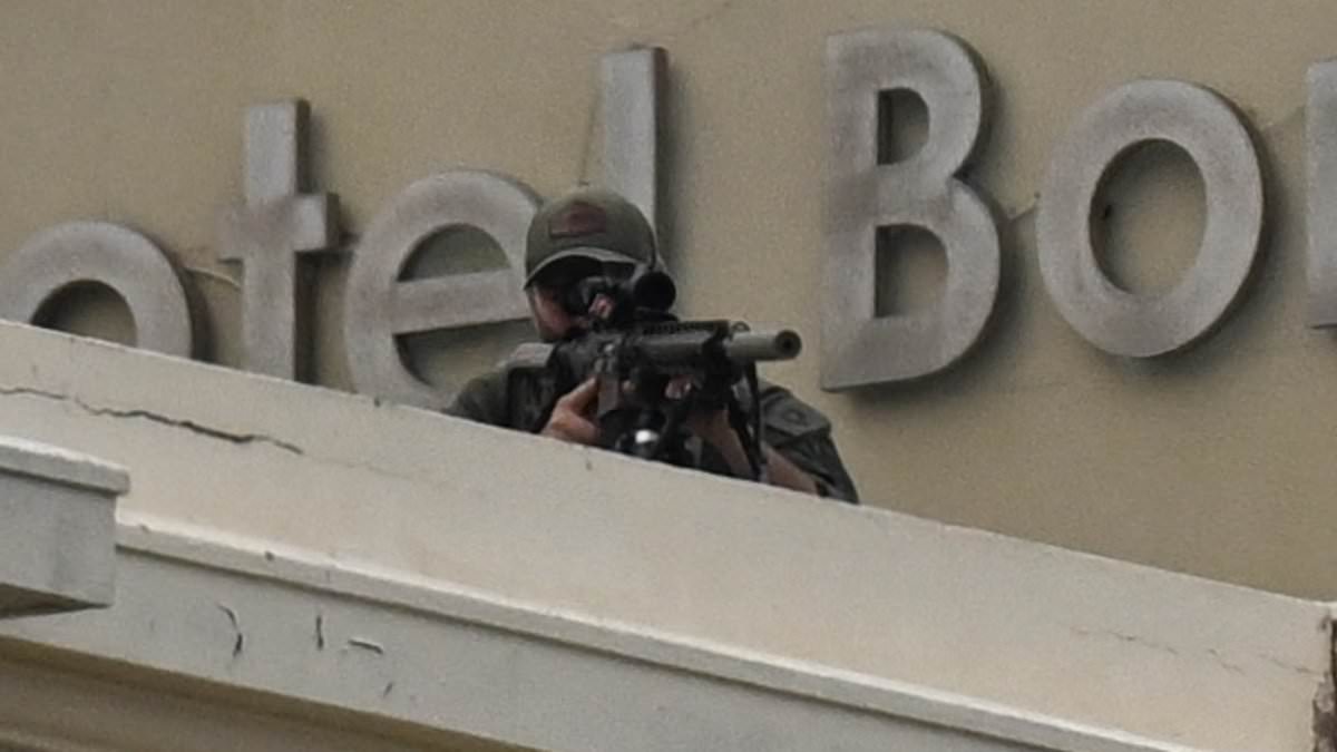 Bondi vigil marks week since mass shooting as authorities tighten security