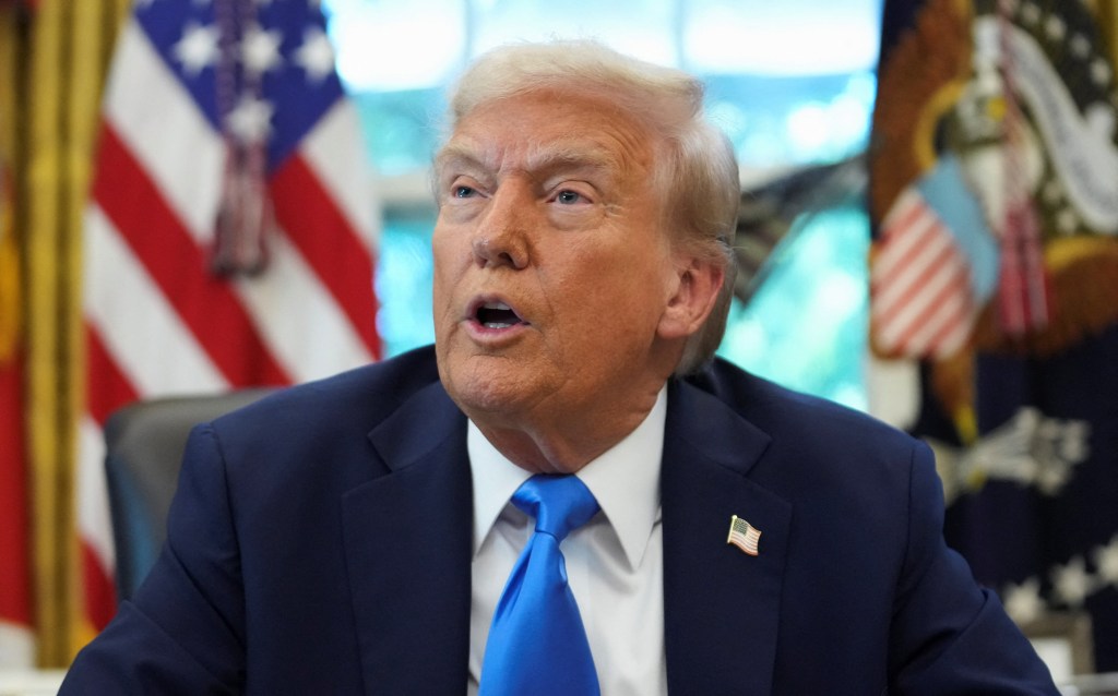 Trump in Oval Office