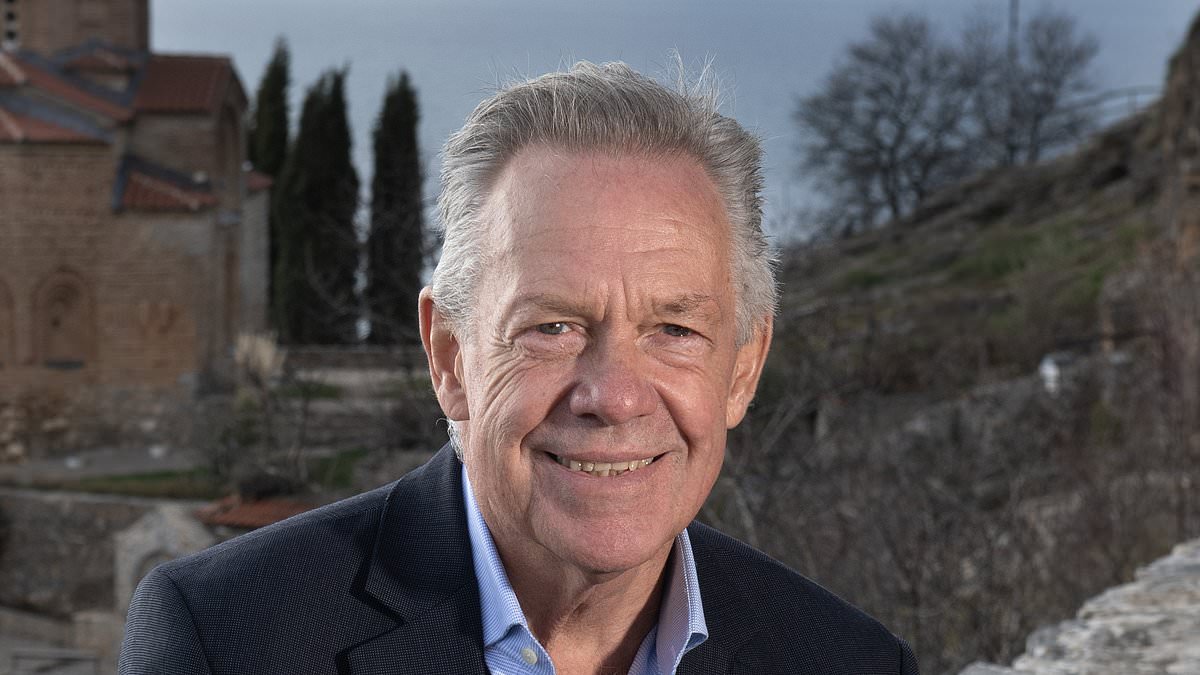 London memorial honors Simon Mann, the mercenary behind the Wonga Coup