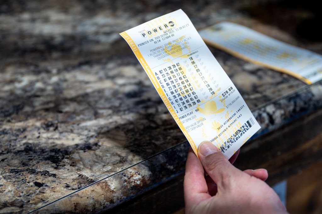 Texas Powerball Winner Poised to Net Millions More Than Missouri Co-Winner After $1.78 Billion Split