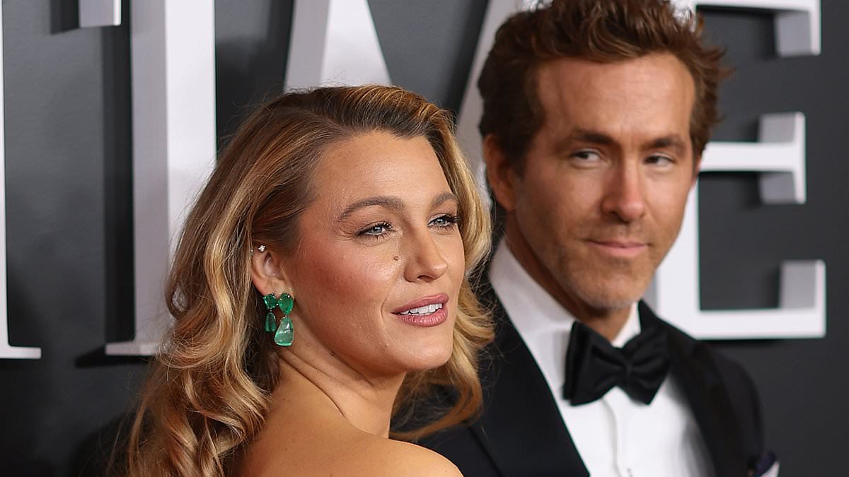 Ryan Reynolds reveals tense exchange with Blake Lively over Bill Murray call during John Candy documentary tour