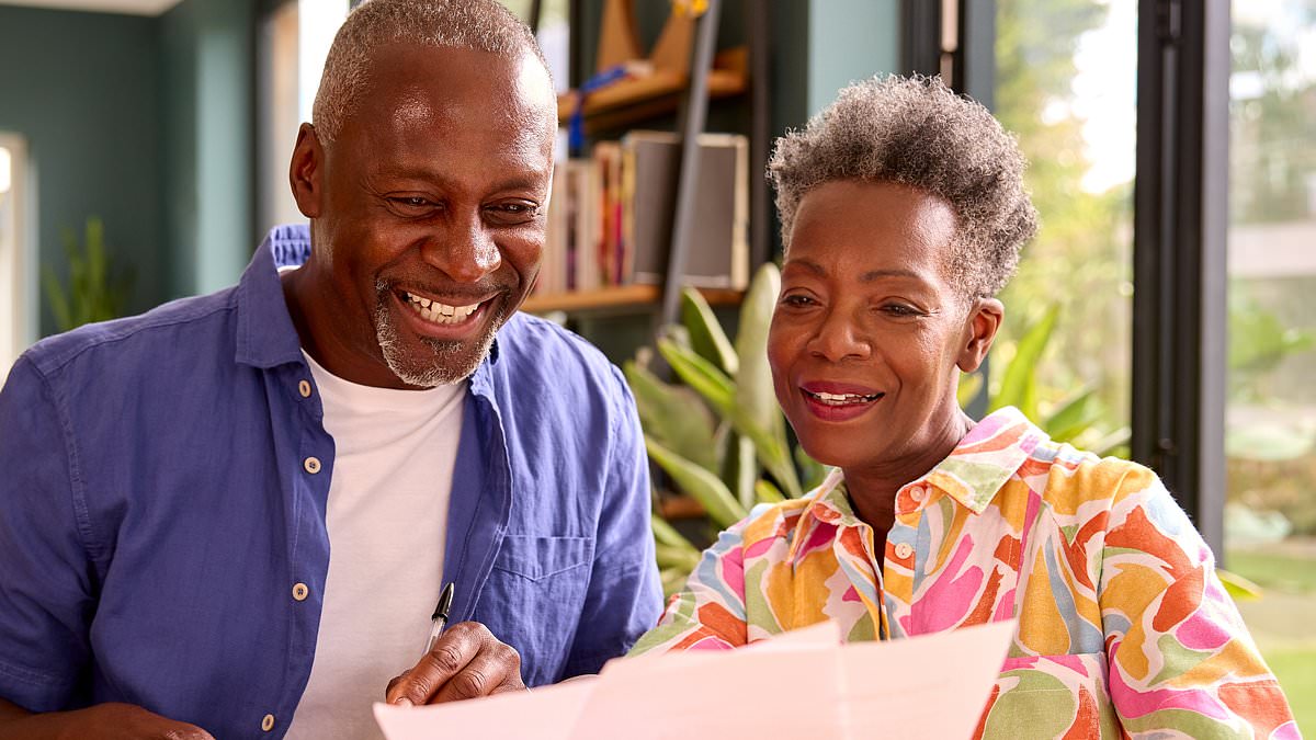 Planned £560 state pension rise will put payments 'perilously close' to income tax threshold