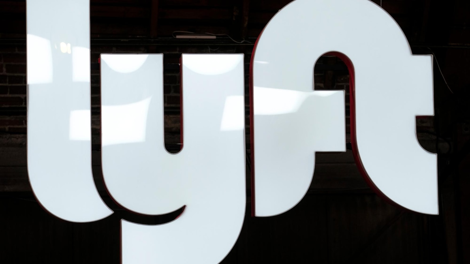 Waymo to bring driverless robotaxis to Nashville in 2026 through Lyft partnership