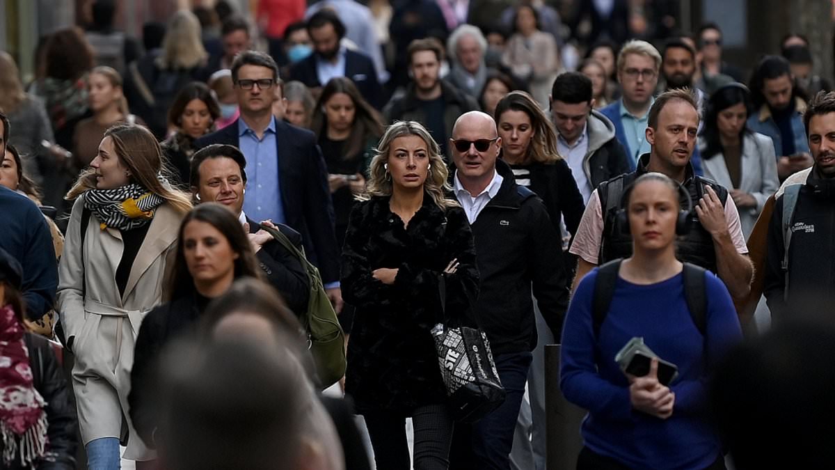 Measles reaches New South Wales as WA outbreak spreads, health authorities warn