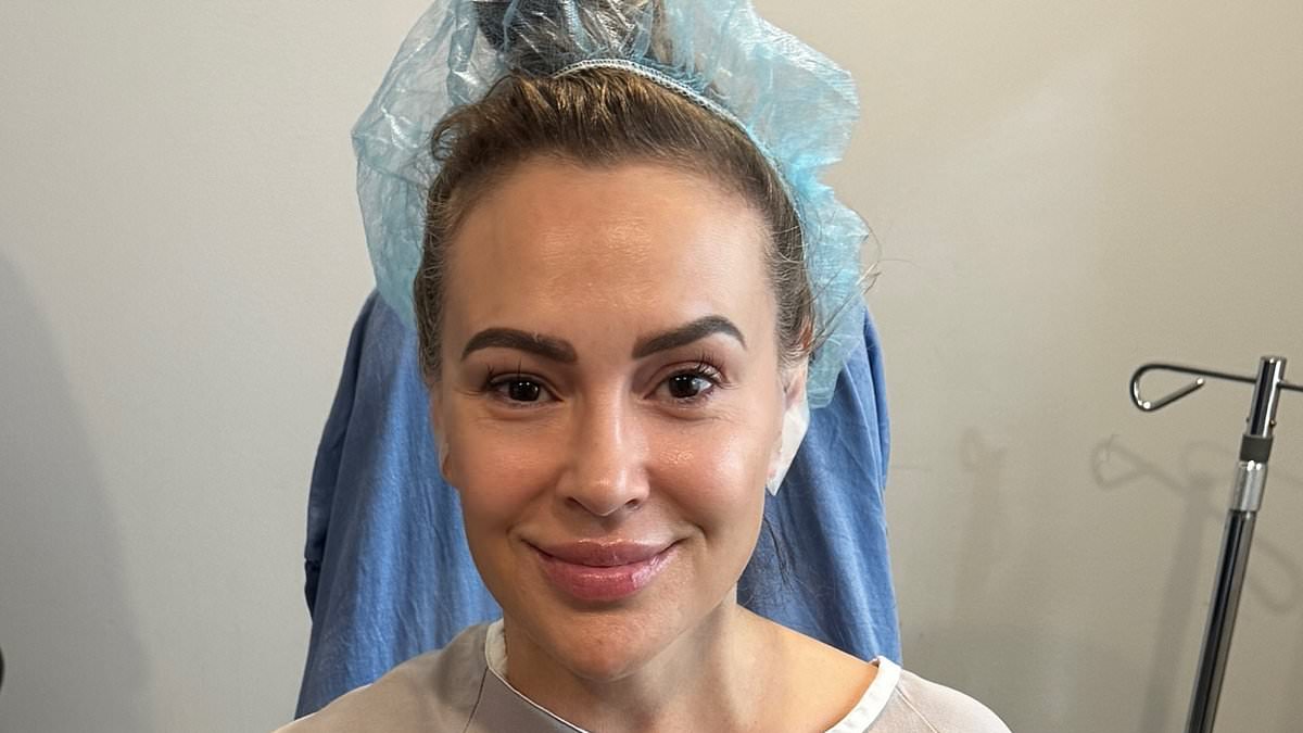 Alyssa Milano Removes Breast Implants, Says She’s Releasing False Narratives
