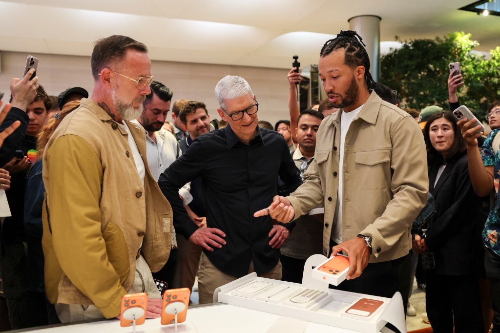 Fans line up outside Apple Fifth Avenue store during iPhone 17 debut