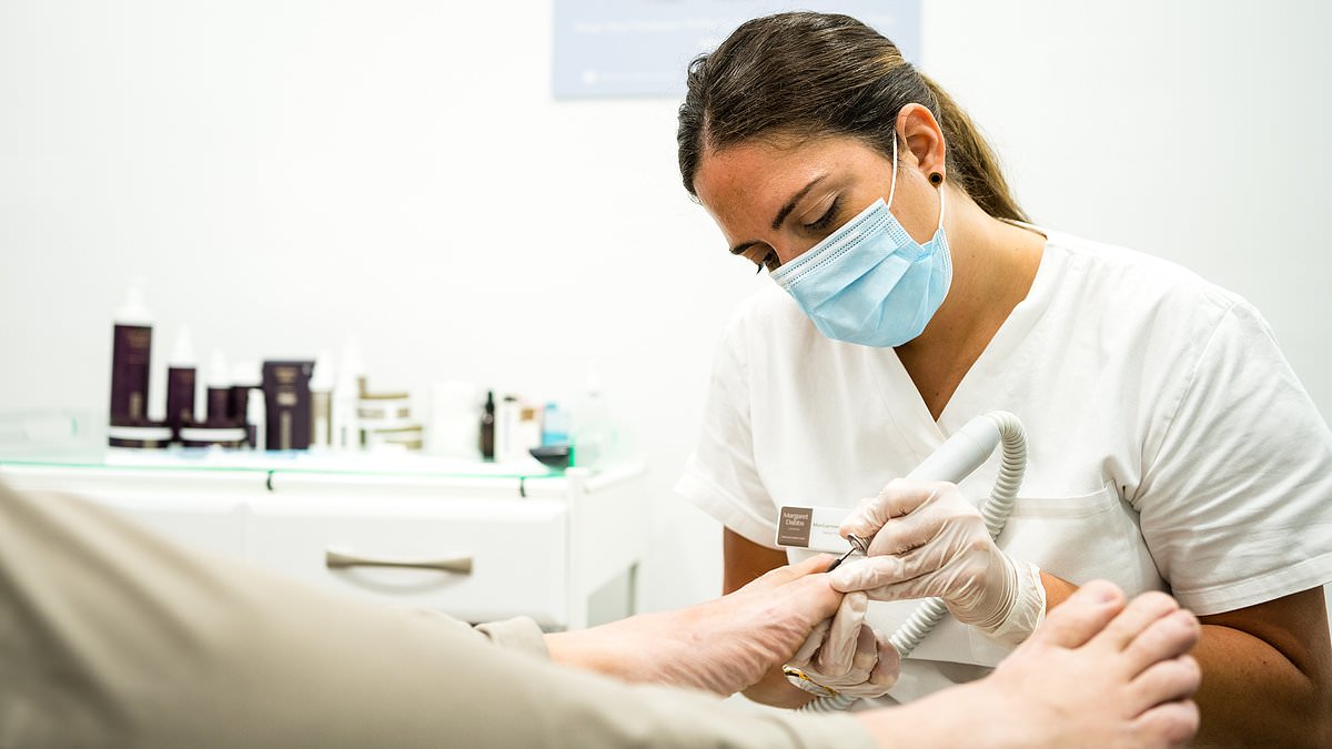 Toenails as health indicators: experts explain signs and fixes