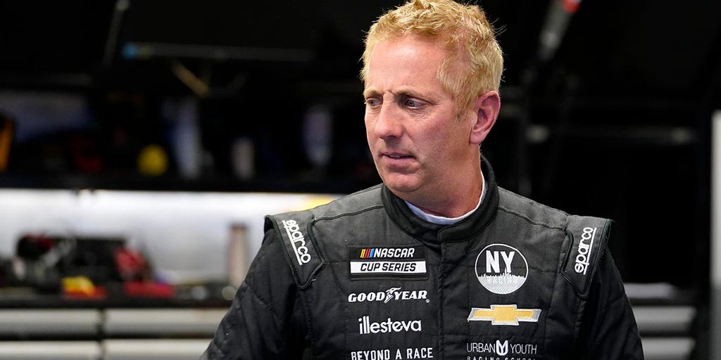 NTSB investigates fatal NC plane crash that killed NASCAR star Greg Biffle and family as distress text emerges