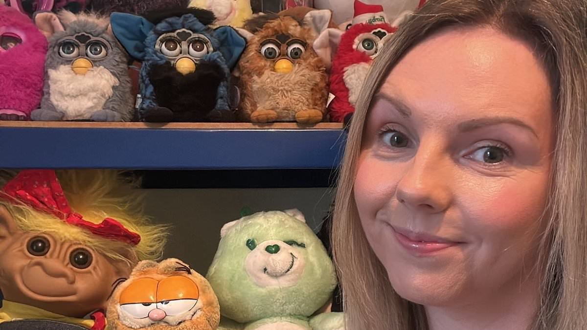 Office manager earns about £500 a month reselling charity shop and car-boot finds