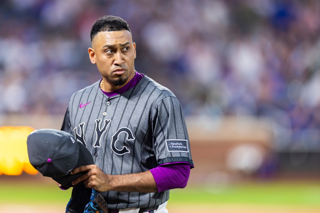 Edwin Díaz reacts during the Mets’ loss to the Rangers