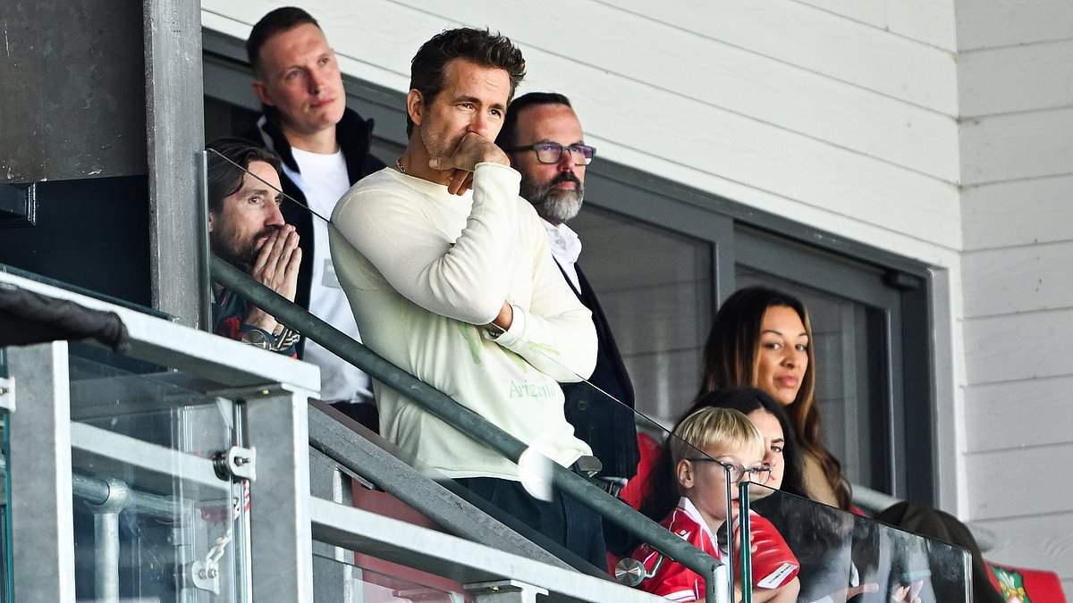 Wrexham director explains Phil Jones appearance beside Ryan Reynolds