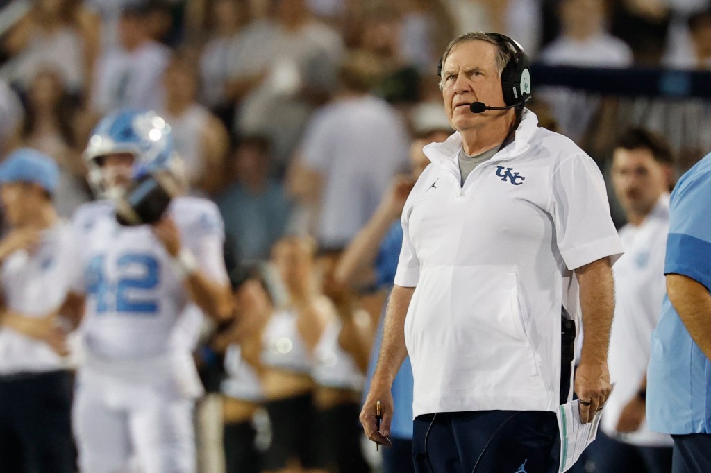 Mike Vrabel Opens Patriots’ Door to Bill Belichick After UNC Remarks