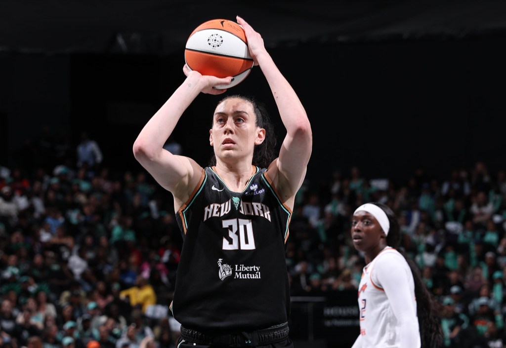 Stewart plays through knee sprain as Liberty face elimination game after 86-60 loss to Mercury