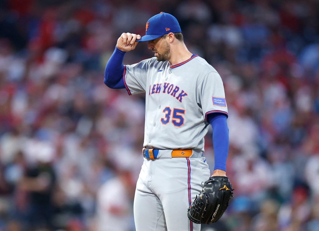 Mets’ skid reaches five with 11-3 loss to Phillies; wild-card grip narrows