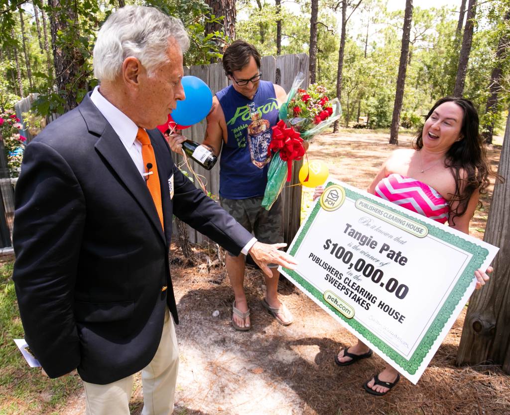Oversized check and prize patrol