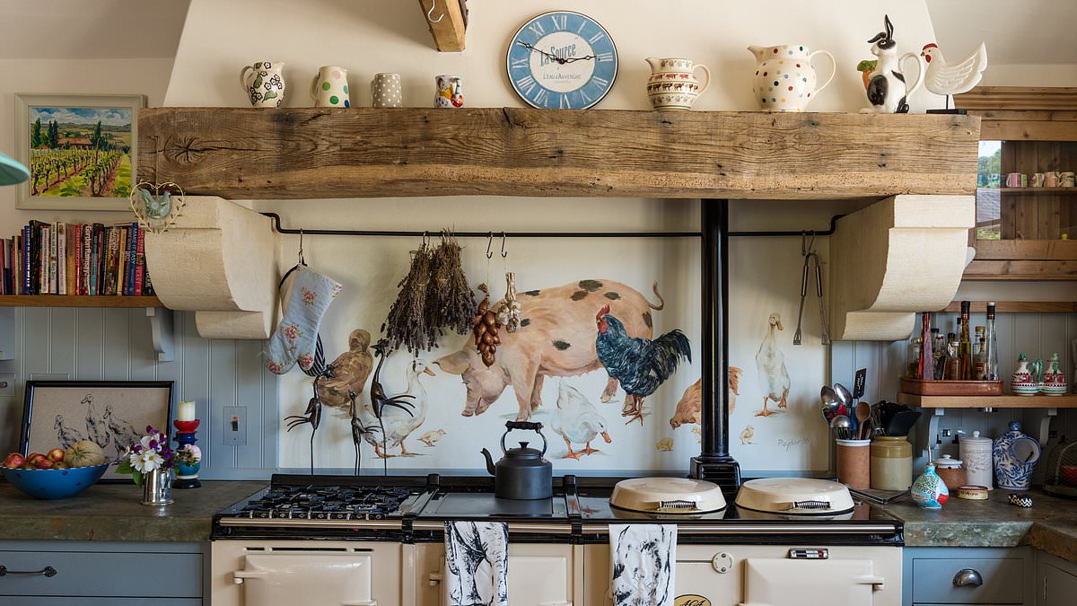 Apple cider aesthetic becomes fall design trend, blending cabincore and cottagecore