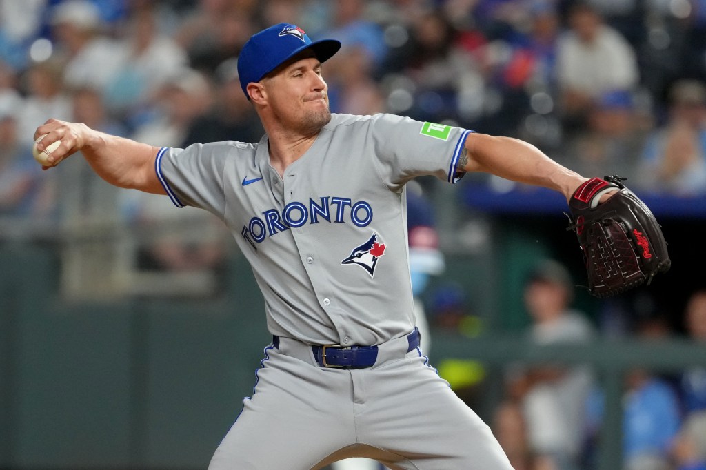 Blue Jays' Heineman delivers historic relief outing in 20-1 loss to Royals