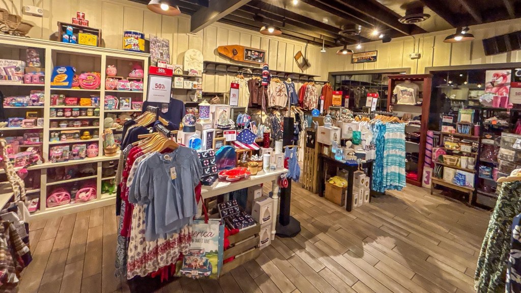 Cracker Barrel exterior