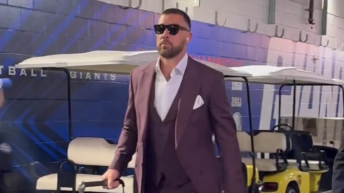 Travis Kelce arrives at MetLife as Chiefs seek season turnaround against Giants; Swift attendance in question