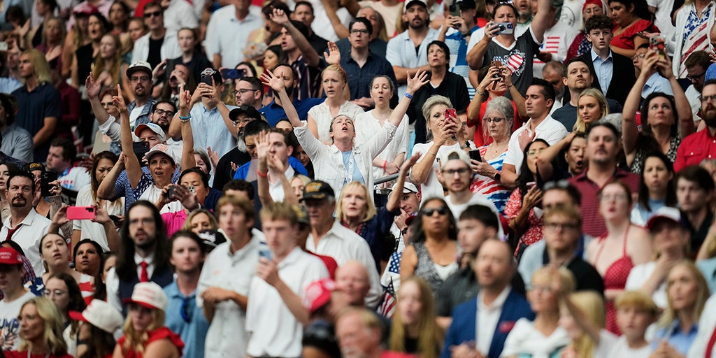 Media grapples with coverage of Charlie Kirk memorial service