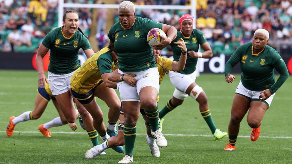 Hele celebrating a try