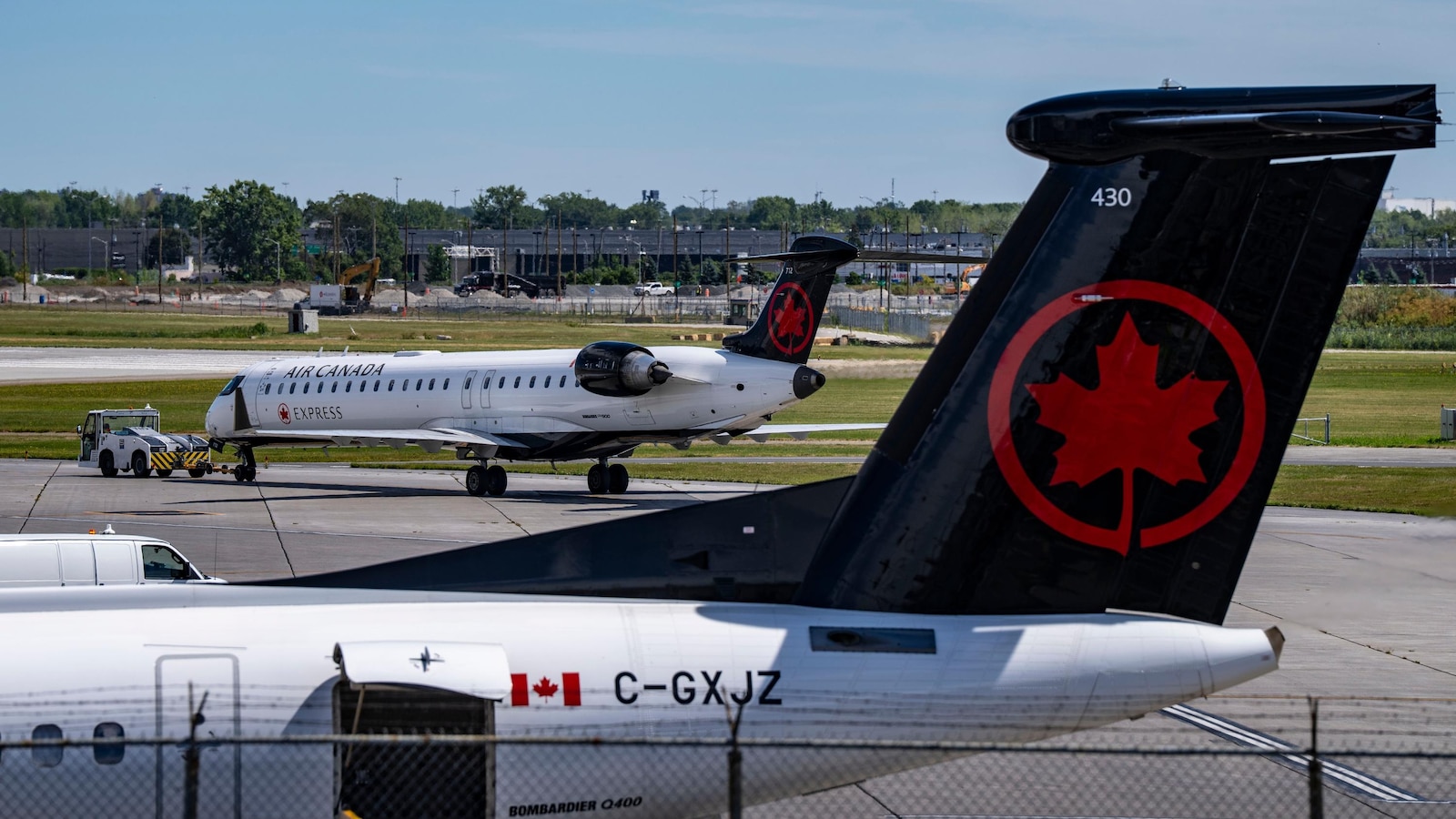 Air Canada Flight Attendants Reject Wage Offer; Wage Talks Move to Mediation, Flights to Continue