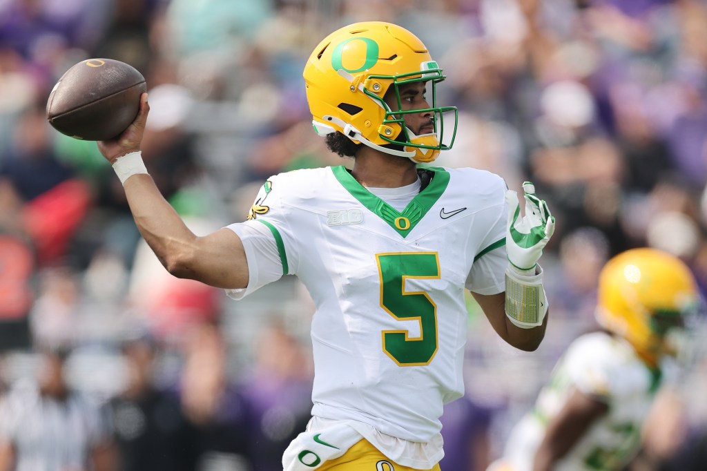 Oregon at Penn State: No. 3 Penn State Hosts No. 6 Ducks in marquee Big Ten showdown