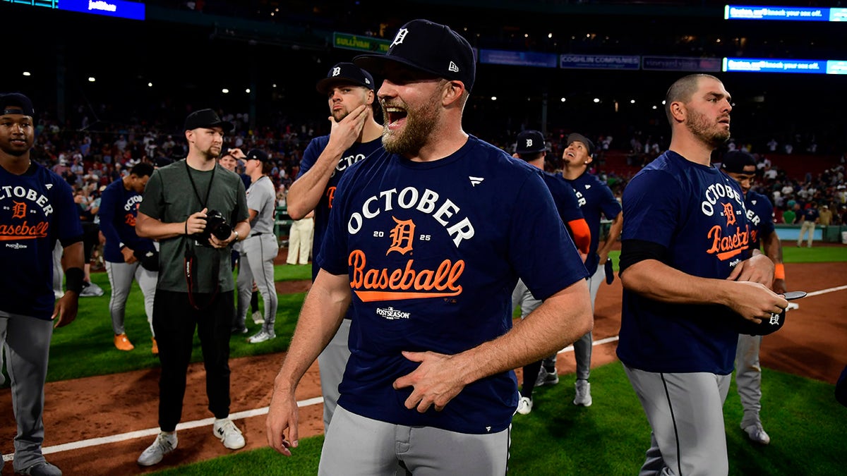 Tigers clinch playoff berth after late-season surge; AL Central crown still undecided