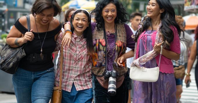 Netflix’s Ratu Ratu Queens – The Series arrives as a hopeful prequel to Ali & Ratu Ratu Queens