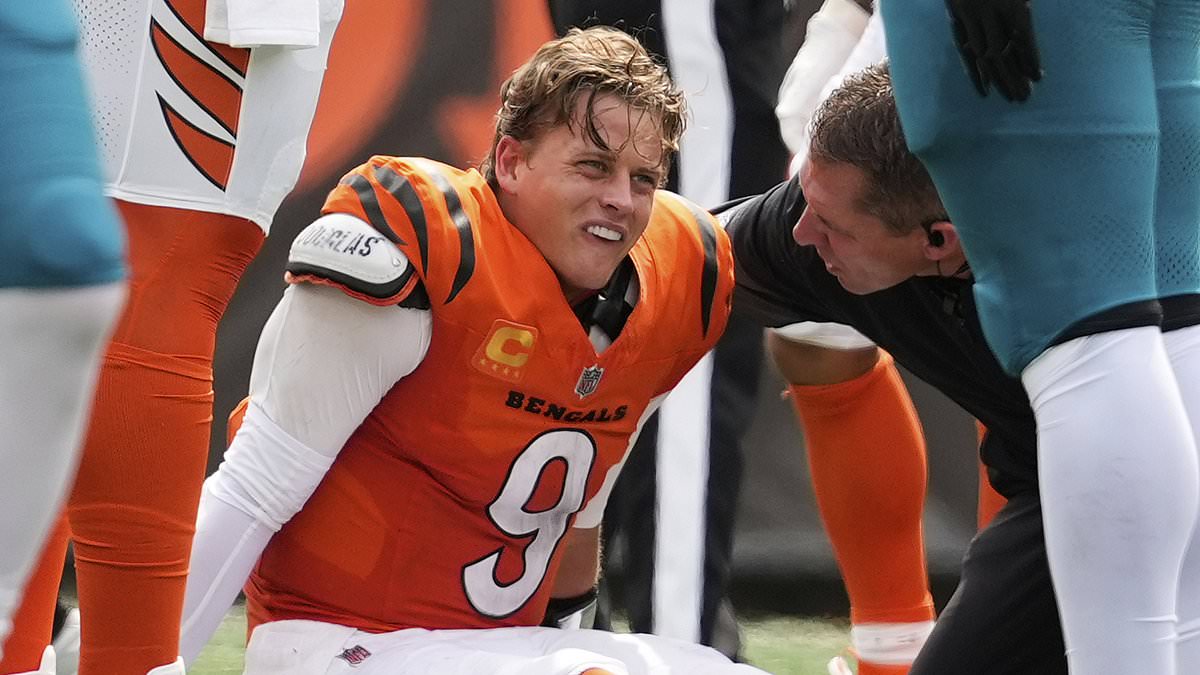 Burrow turf toe surgery puts Bengals' season in jeopardy
