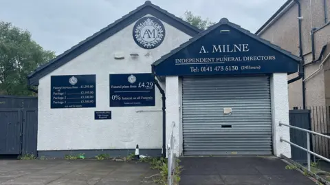 Police receive more than 70 complaints in missing ashes probe