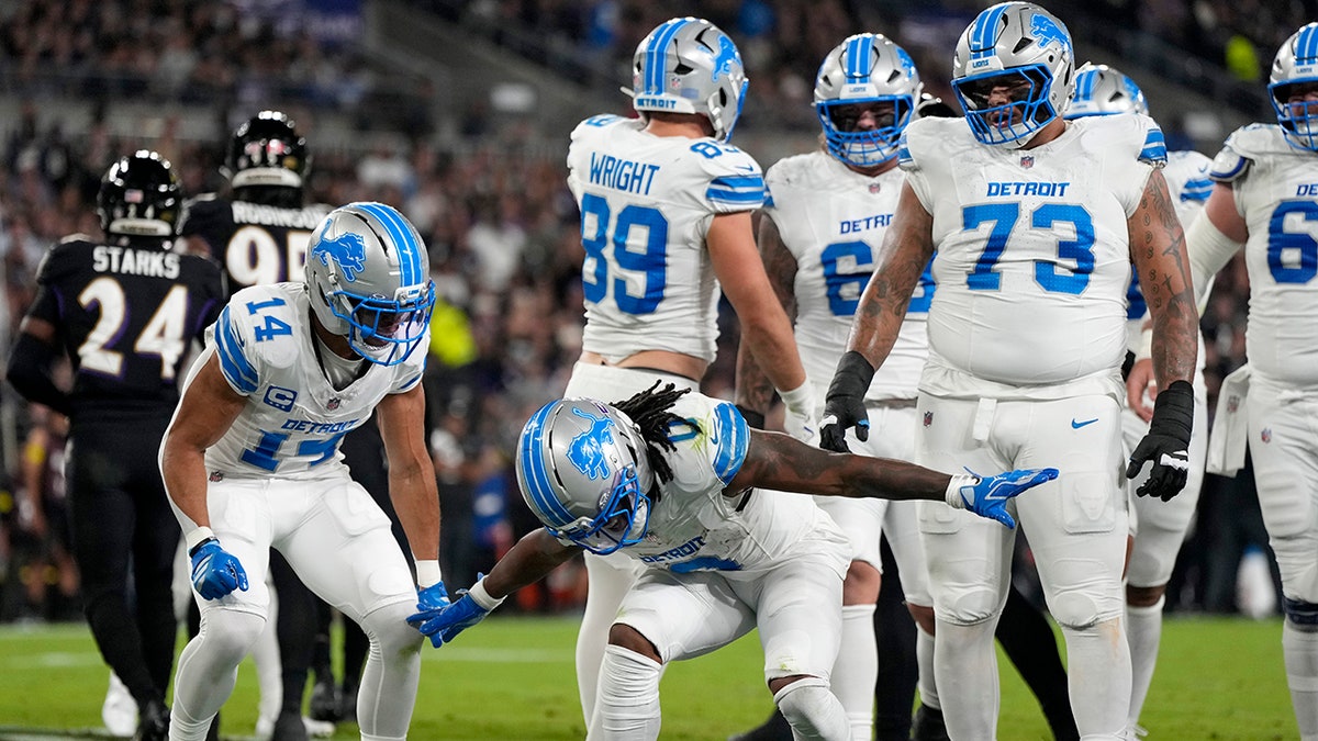 Lions sack Lamar Jackson seven times in 38-30 win over Ravens