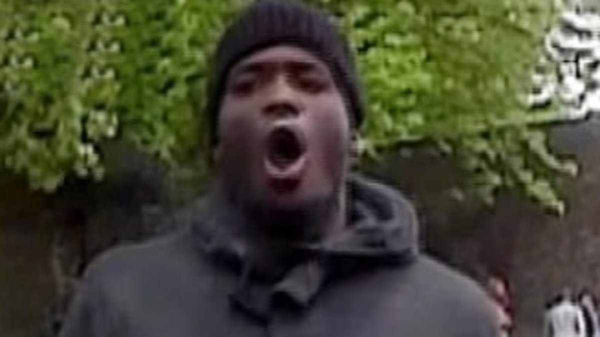 Rising Islamist prison gangs challenge UK jails, inspectors say