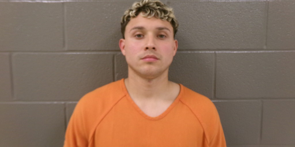 Venezuelan man posing as teen in Ohio high school pleads guilty